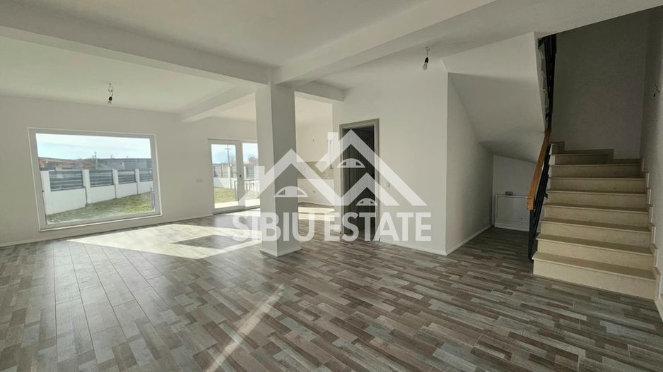 Casa Sibiu Vest, zona Cristian - Poză 7