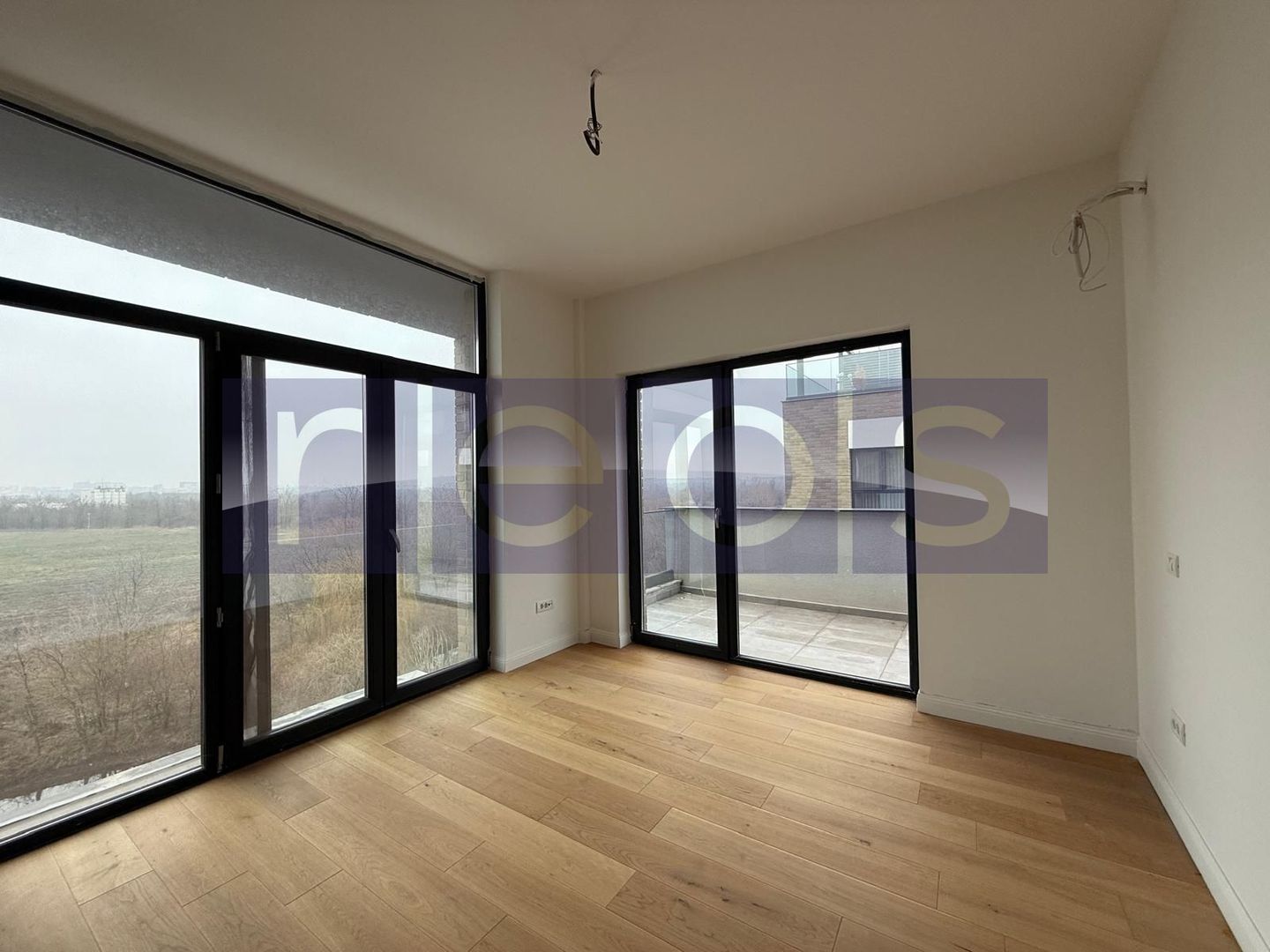 VANZARE TRIPLEX  VEDERE LA LAC | 4 CAMERE | TERASA 50MP | PIPERA | LUX - Poză 2