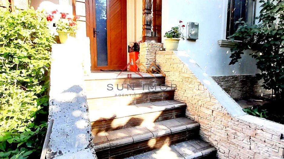 Casa 5 camere, D+P+M, ultracentral, zona deosebita, Campina, Prahova - Poză 3