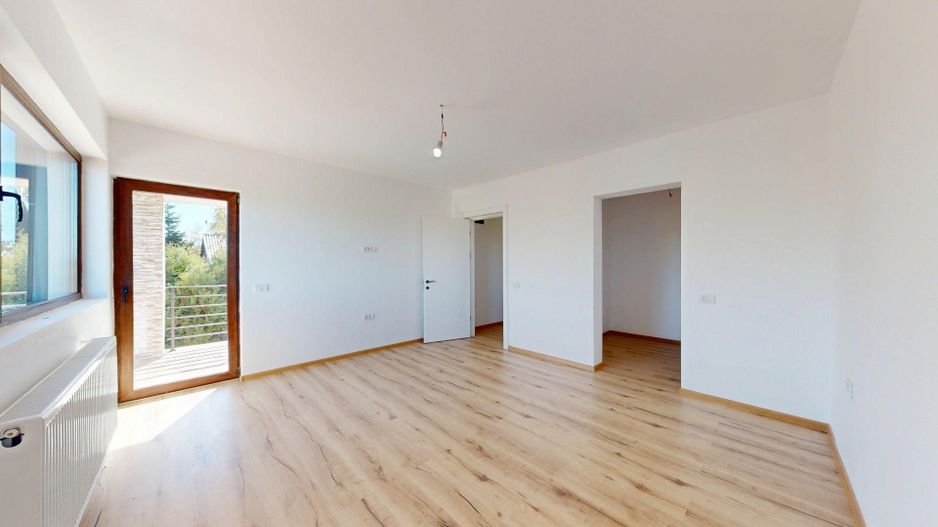 Casa Duplex cu 3 dorm.+ Dressing + Panouri Solare! Cu 2 intrari! - Poză 10