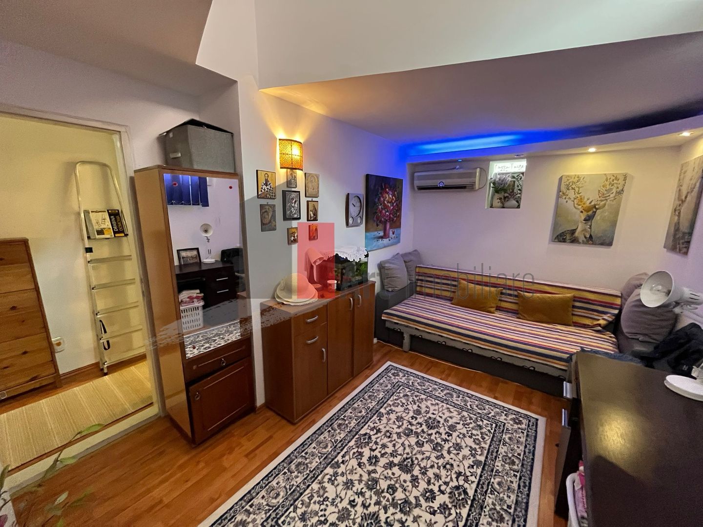 Vila "TRANO" , singur curte, P+1+pod, intimitate - Poză 1