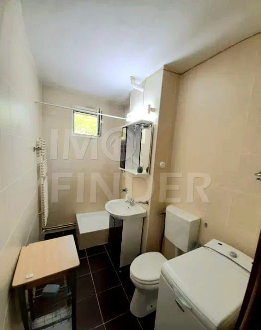 4 Camere etaj 1 Zona Hotel Royal - Scoala Internationala Gheorgheni - Poză 4