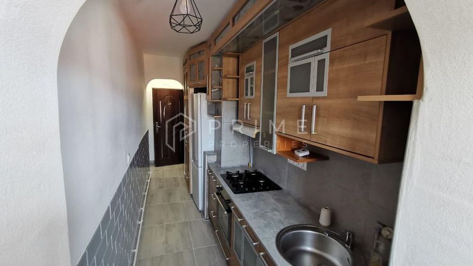 Apartament cu 1 cameră, renovat complet - Poză 2