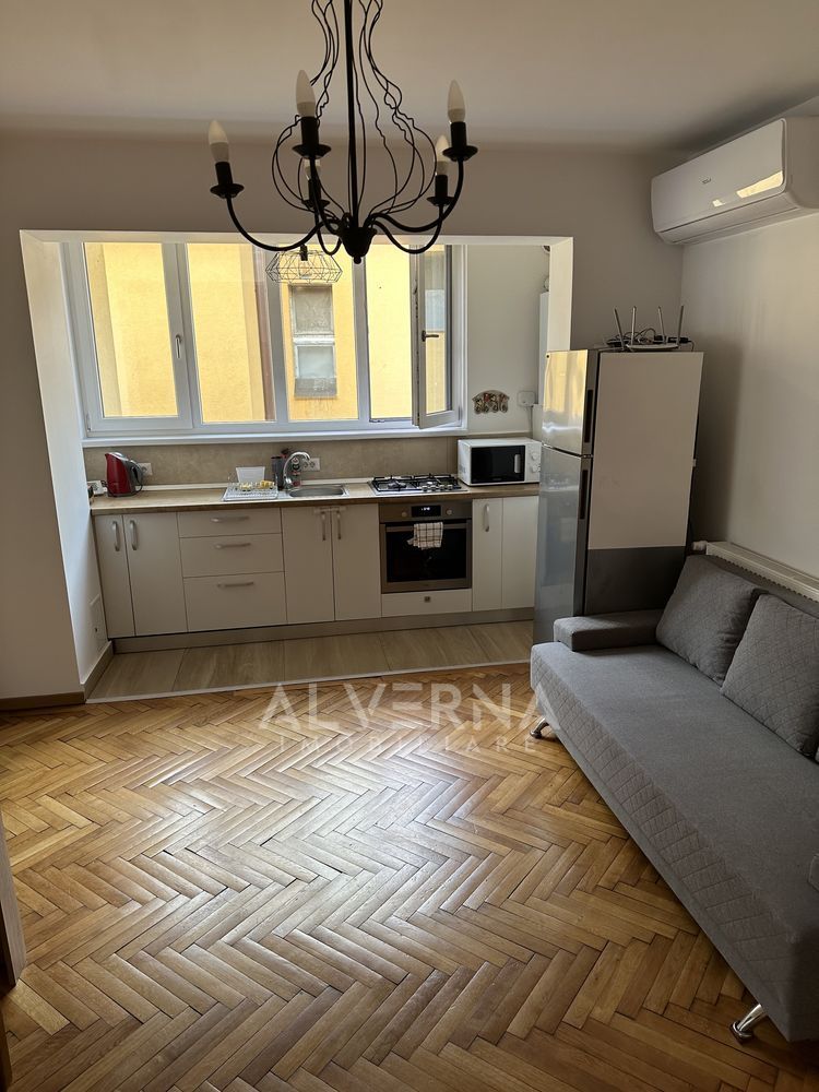 Apartament 2 dormitoare + living | balcon | 96mp + 4mp | zona Centrala - Poză 5