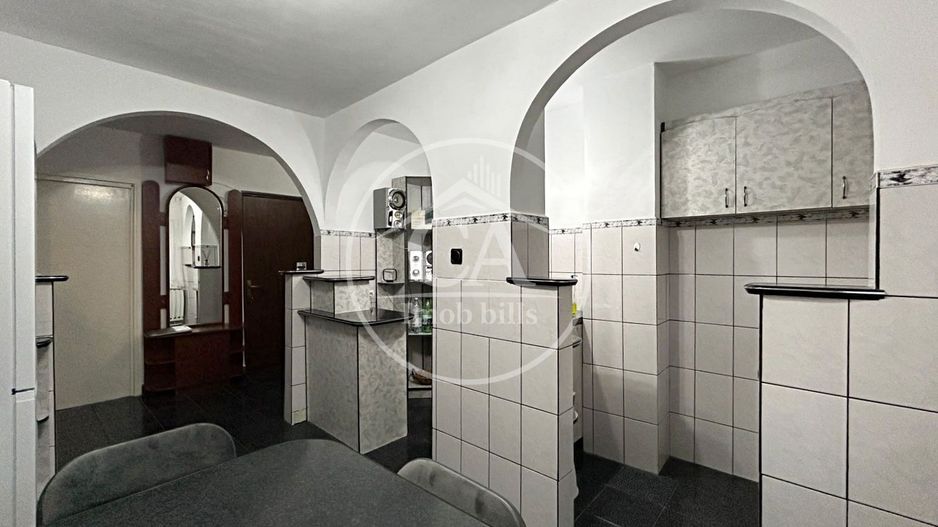 Apartament cu 3 camere de închiriat in zona Rogerius , Oradea - Poză 6