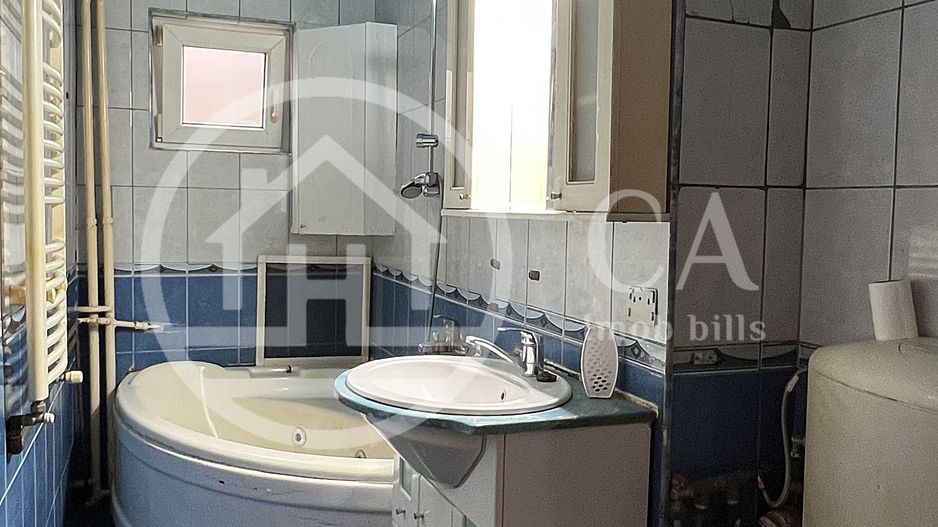 Apartament cu 3 camere de vanzare in zona Velenta, Oradea - Poză 2