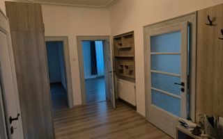 Apartament 4 camere 111 mp utili garaj si teren 458 mp zona Centrala - Poză 2