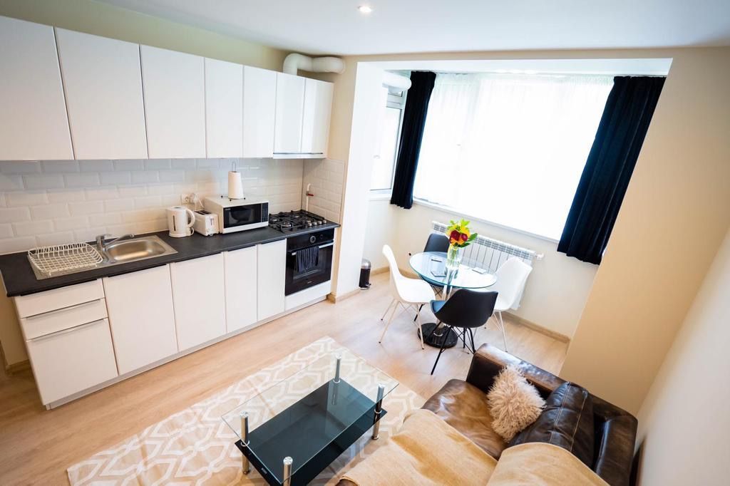 Apartament  cu 3 Camere de Vânzare| Suceava/Ultracentral | 100.000Euro - Poză 5