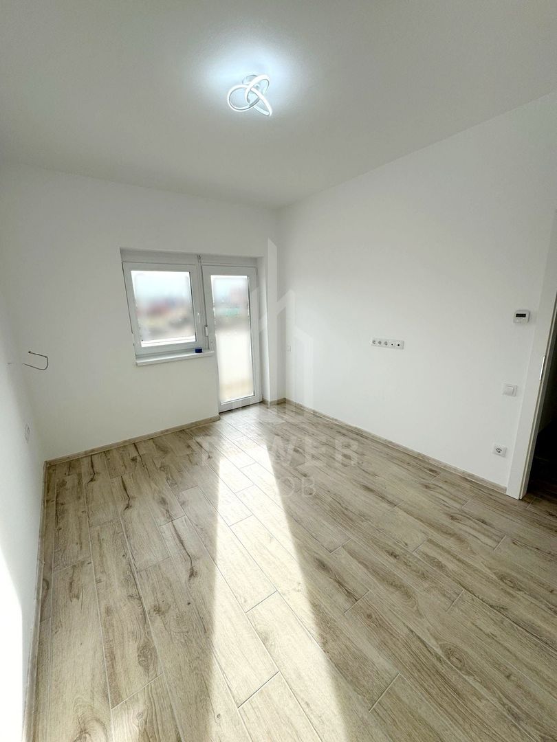 Apartament 3 camere de vânzare - Poză 5