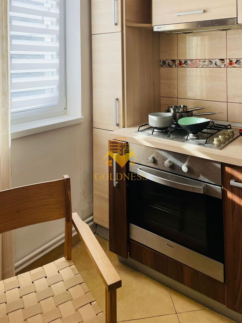 2 camere, decomandate, Ultracentral, I.C Bratianu Zona Blvd. Eroilor - Poză 12