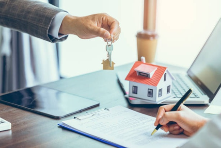 
    🏠 Beneficii pentru CUMPĂRĂTORI:
  
  