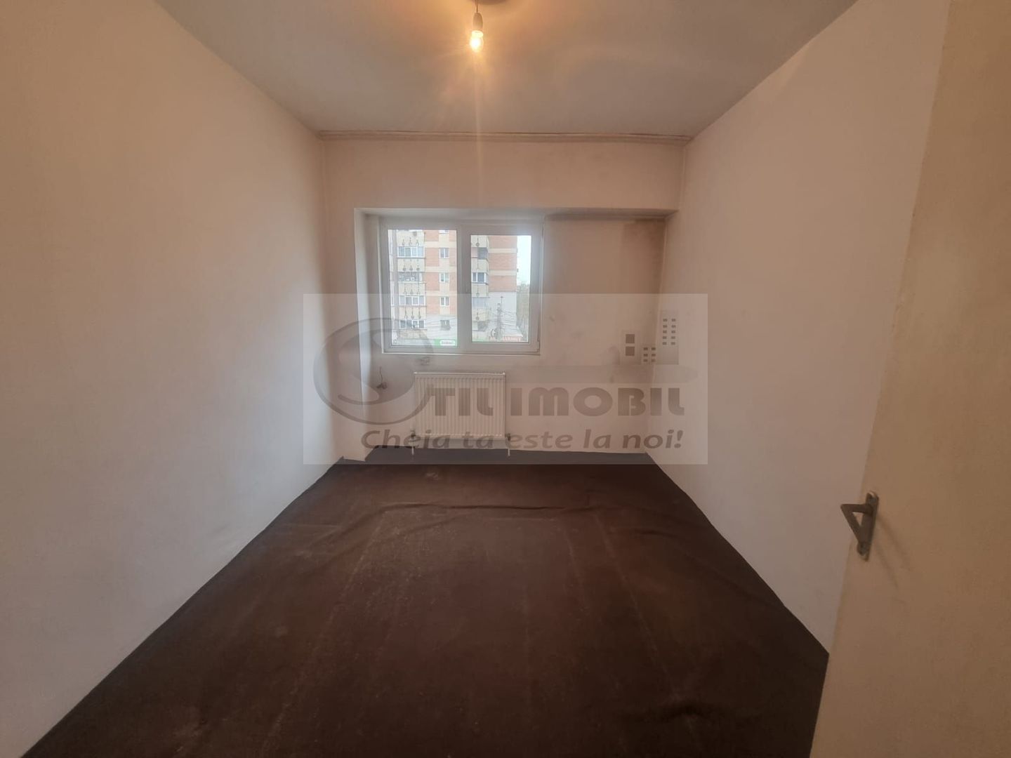 Apartament cu 3 camere, decomandat, 58.32 mp, etaj 2/4 - Dacia - Poză 2