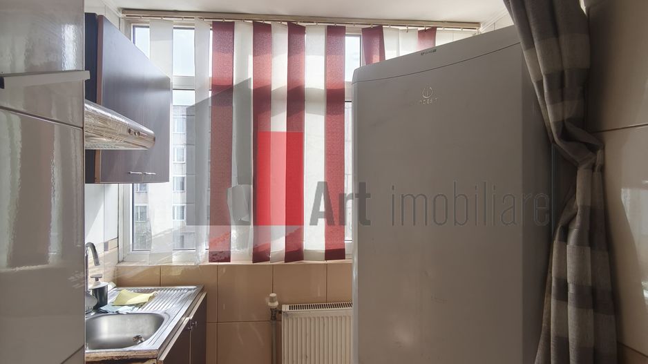 Apartament 3 camere Crangasi - Poză 3