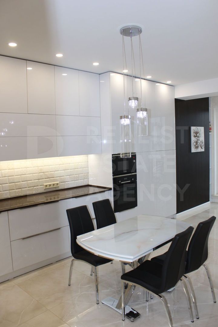 Chirie, apartament, 3 camere, Strada Alexandru Bernardazzi, Centru - Poză 5