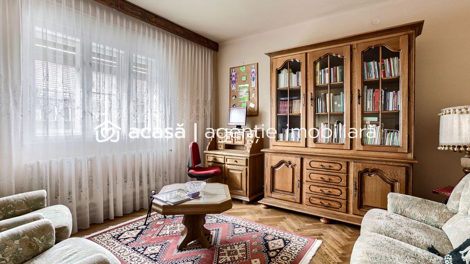 Casa cu 5 camere în Fântânele - Poză 2