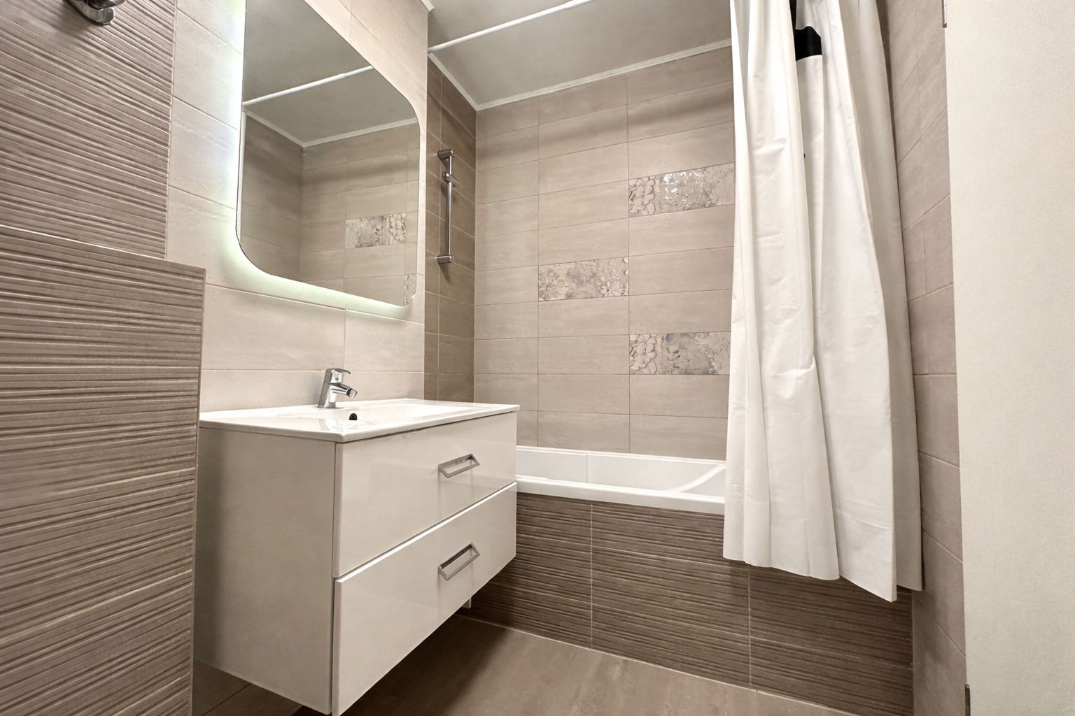 Apartament 3 camere + boxa, Pet Friendly - Poză 8
