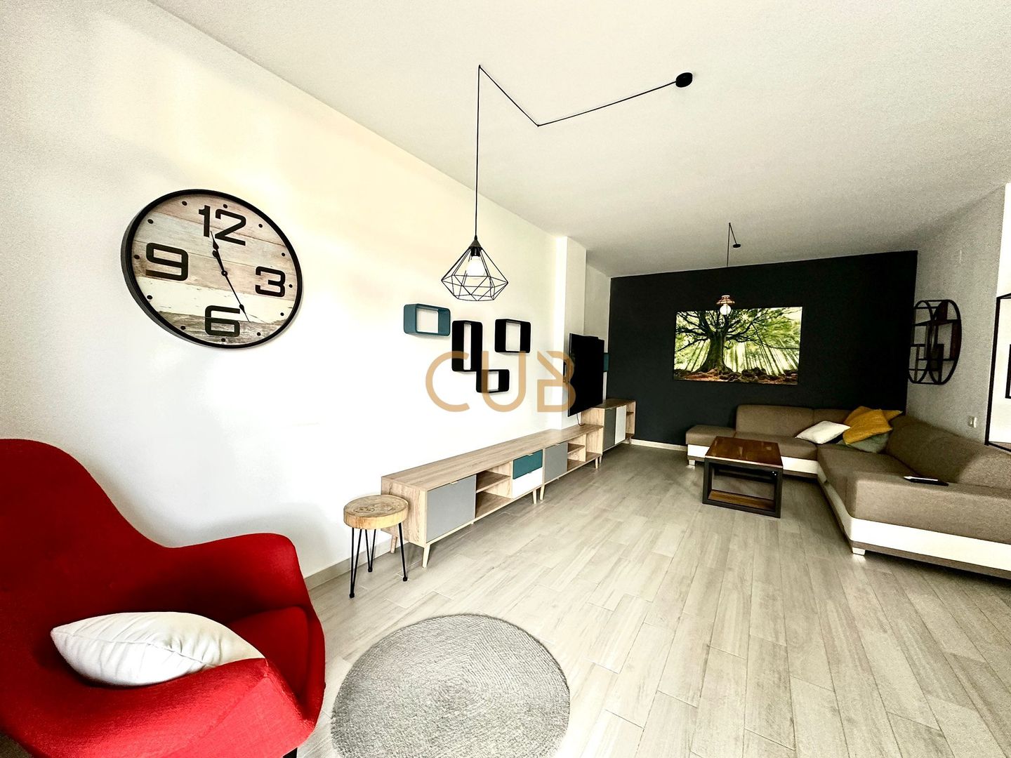 VIVALIA COMPLEX - 2cam complet mobilat+utilat|  parcare,curte,balcon - Poză 3