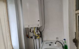 vand apartament 2 camere, dec zona Splai Mihai Viteazul, incalzire pe - Poză 2