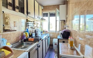 Apartament cu 2 camere de vanzare, zona Cuza Voda - Poză 5