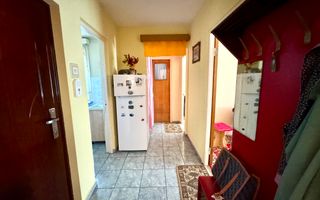 Apartament luminos, bine întreținut cu 3 camere, Carpați 1 - Poză 17