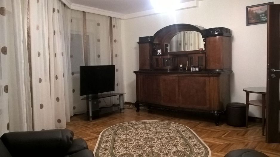 Apartament 3 camere aproape de Palatul Parlamentului - Poză 1