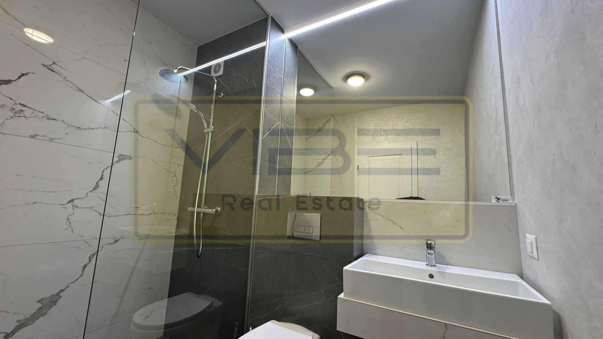 Apartament premium 1 camera + loc parcare  Comat Towers - Poză 18
