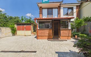 Casă cu 2 corpuri de clădire în Bujac - Poză 2