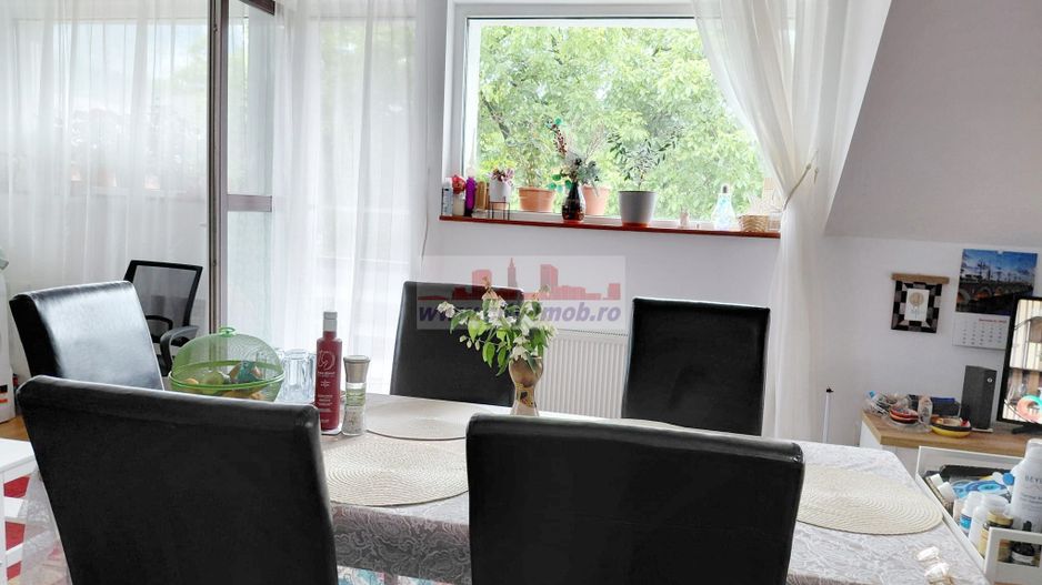 Vanzare apartament doua camere Busteni - Poză 11