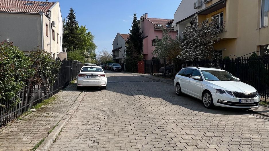 Casa cu 5 camere si garaj - la 100 ml distanta de lacul Grivita - Poză 11