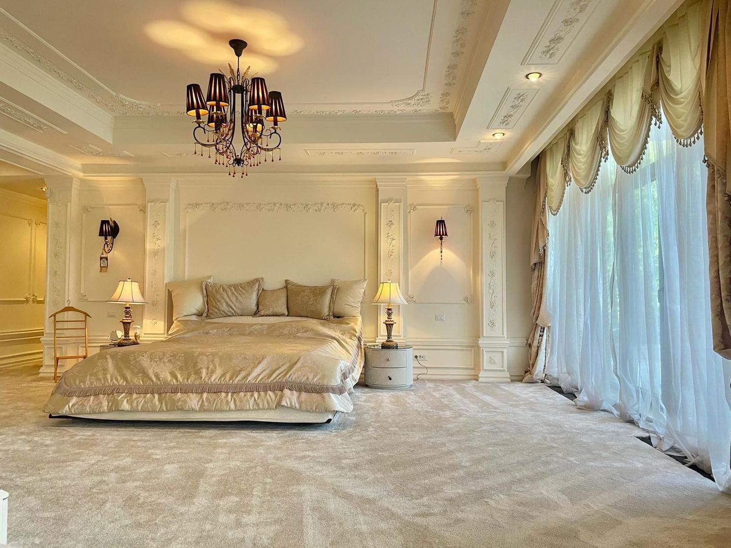 Vila spectaculoasa - deschidere lac - Poză 9