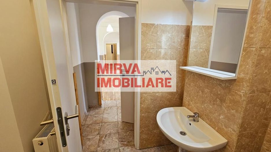 🏢 Spațiu de birouri modern – 5 camere, 3 băi – Zona Centrală, Ploieșt - Poză 23