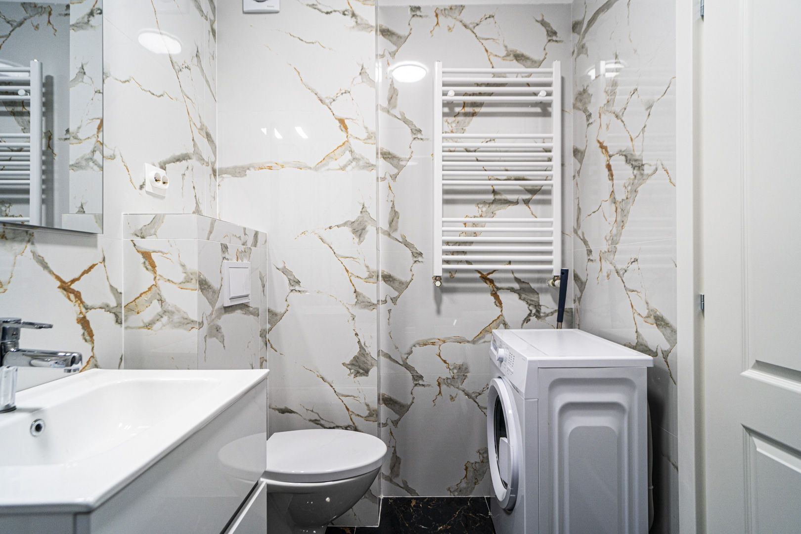 Prima inchiriere 2 Camere, decomandat, etaj 4, 6 minute METROU Preciziei - Poză 12