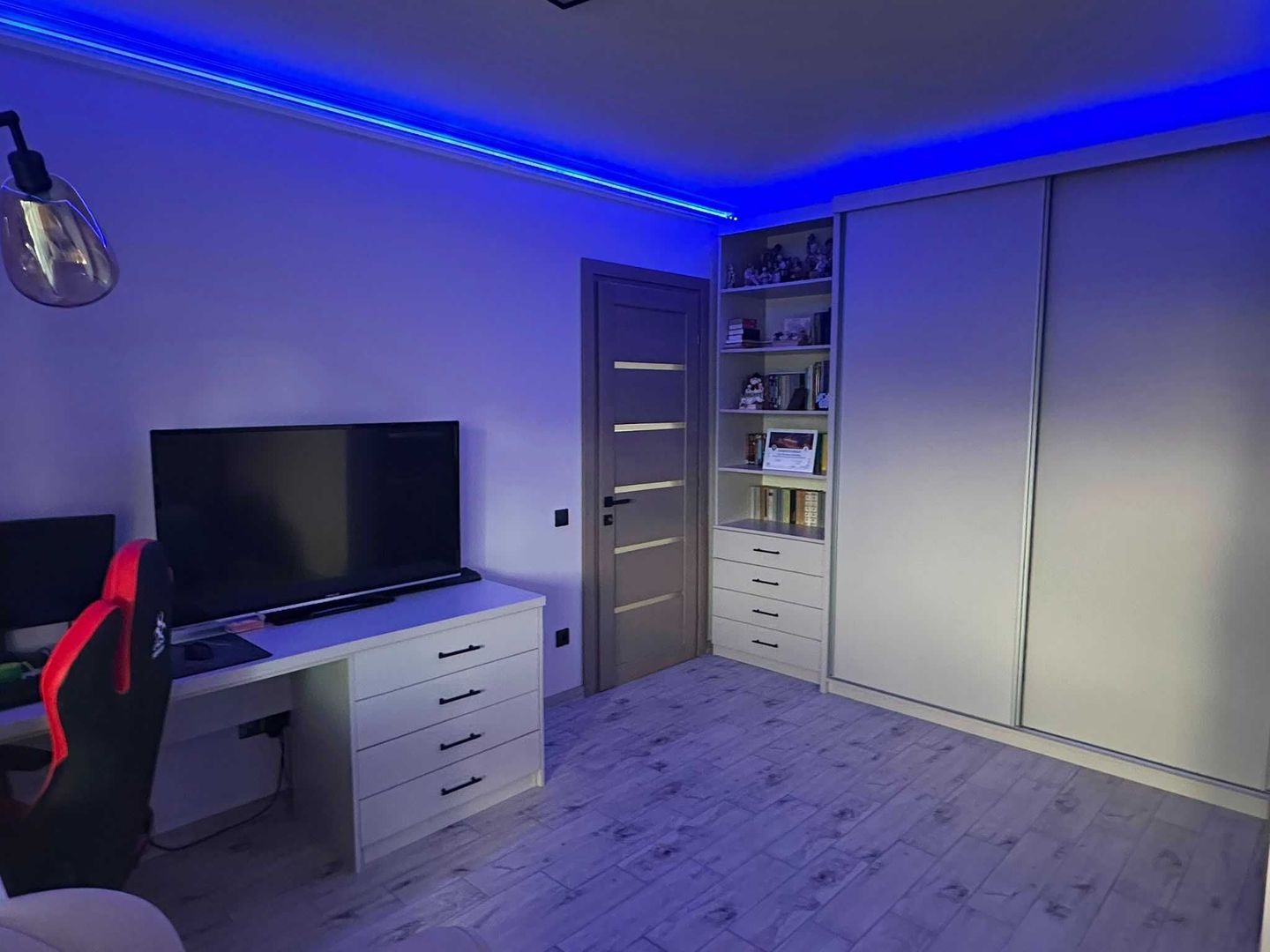 Casa noua in Paulesti cu 7 ari teren aferent. - Poză 4