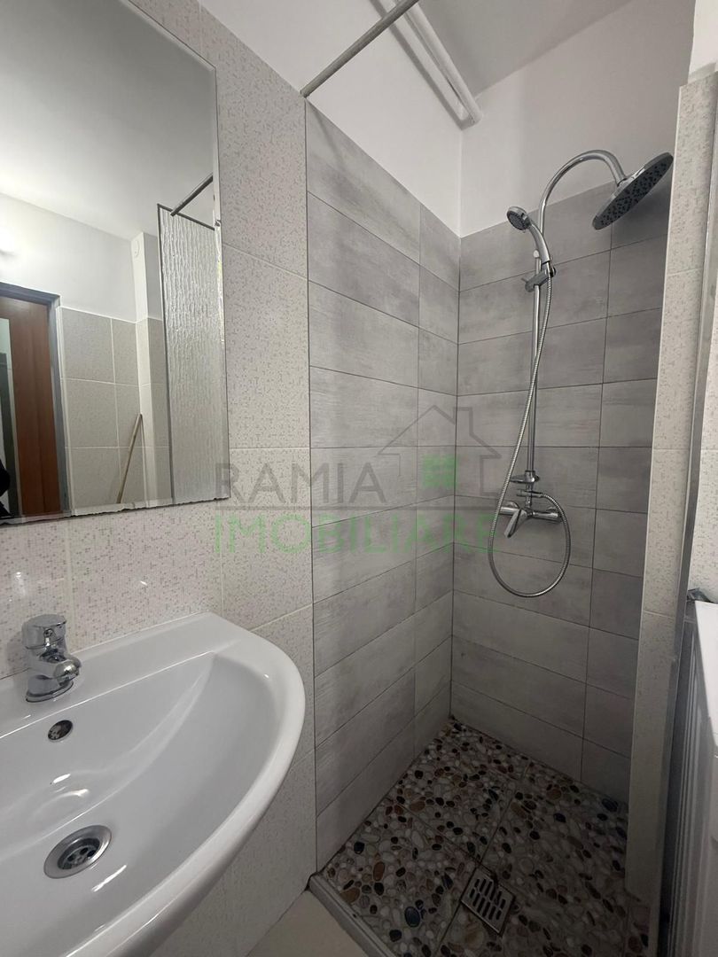 Garsonieră Astra – parter înalt, poziționată pe mijloc, cu beci și baie renovată - Poză 8