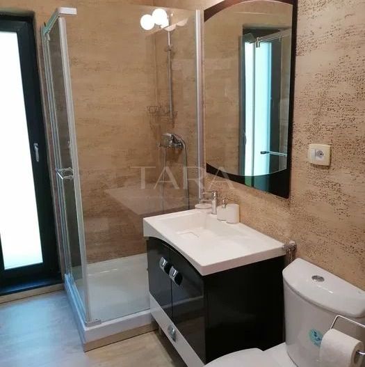 Casa  de vanzare in cartierul Europa. - Poză 6