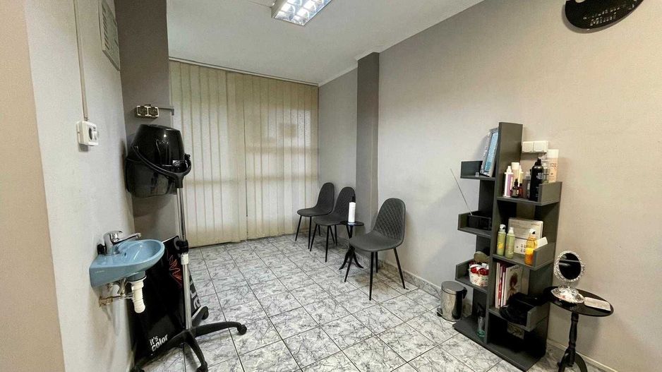 Agentia Imobiliara BRASADAS vinde gars. PARTER la Burdea. - Poză 2