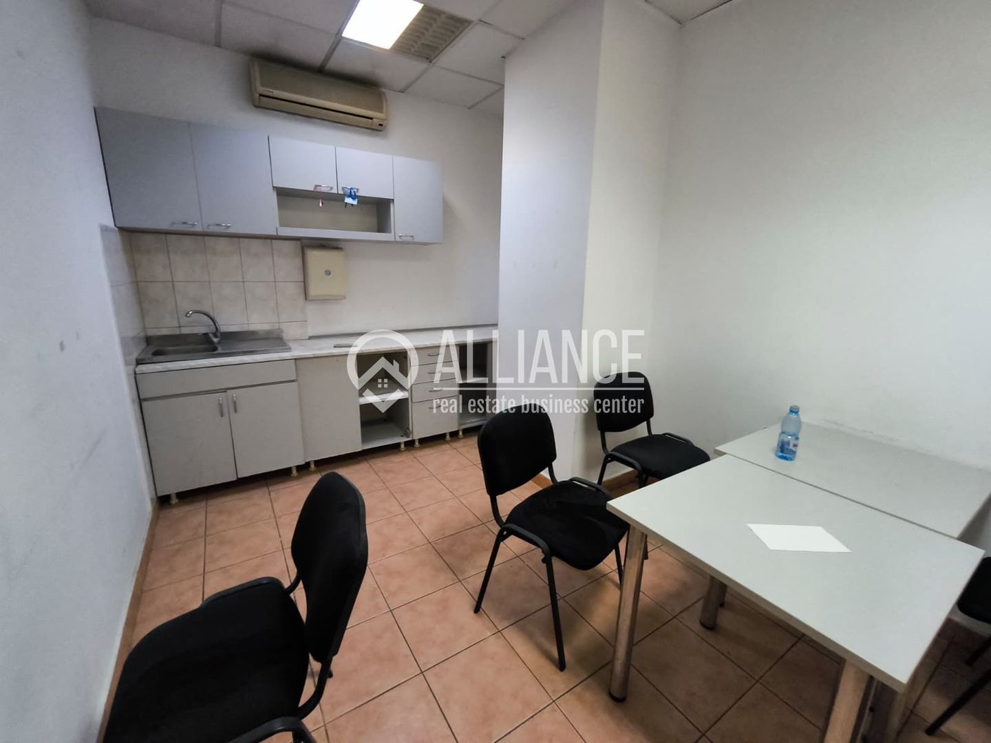 CENTRU Bdul Tomis spatiu comercial cu vitrina stradala! - Poză 10