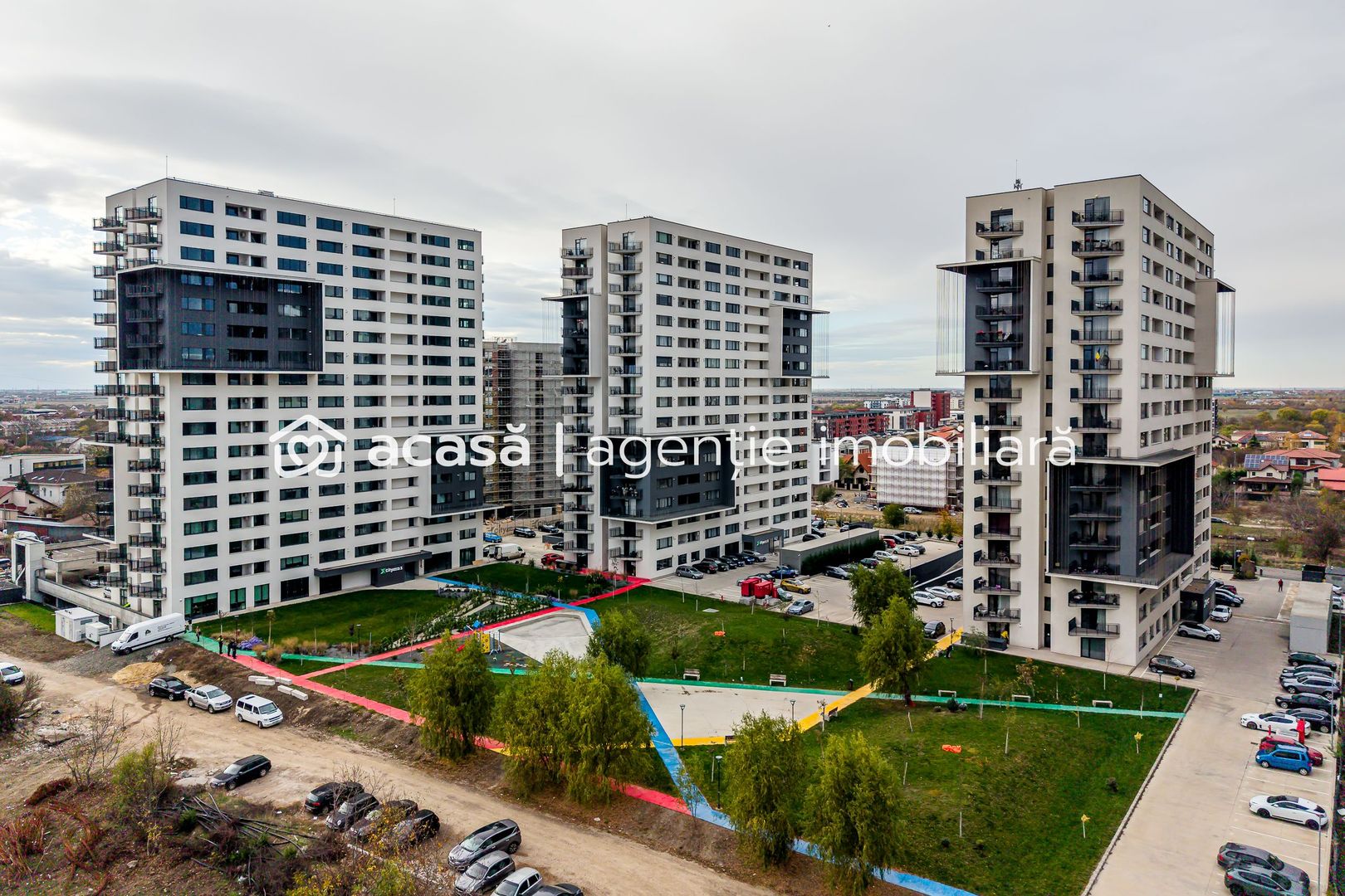 XCity Towers: 3 camere modern, etaj 2, living generos - Poză 1