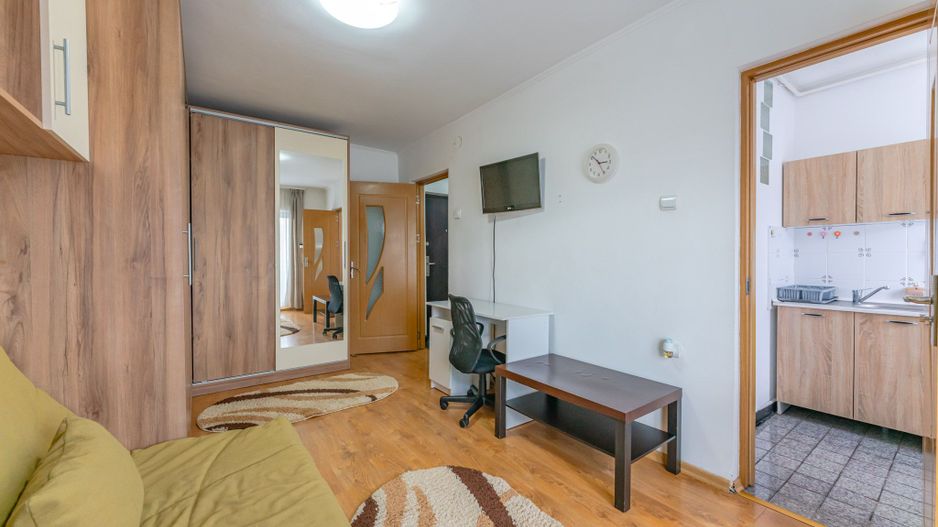 Garsoniera mobilata cu loc de parcare - Poză 3