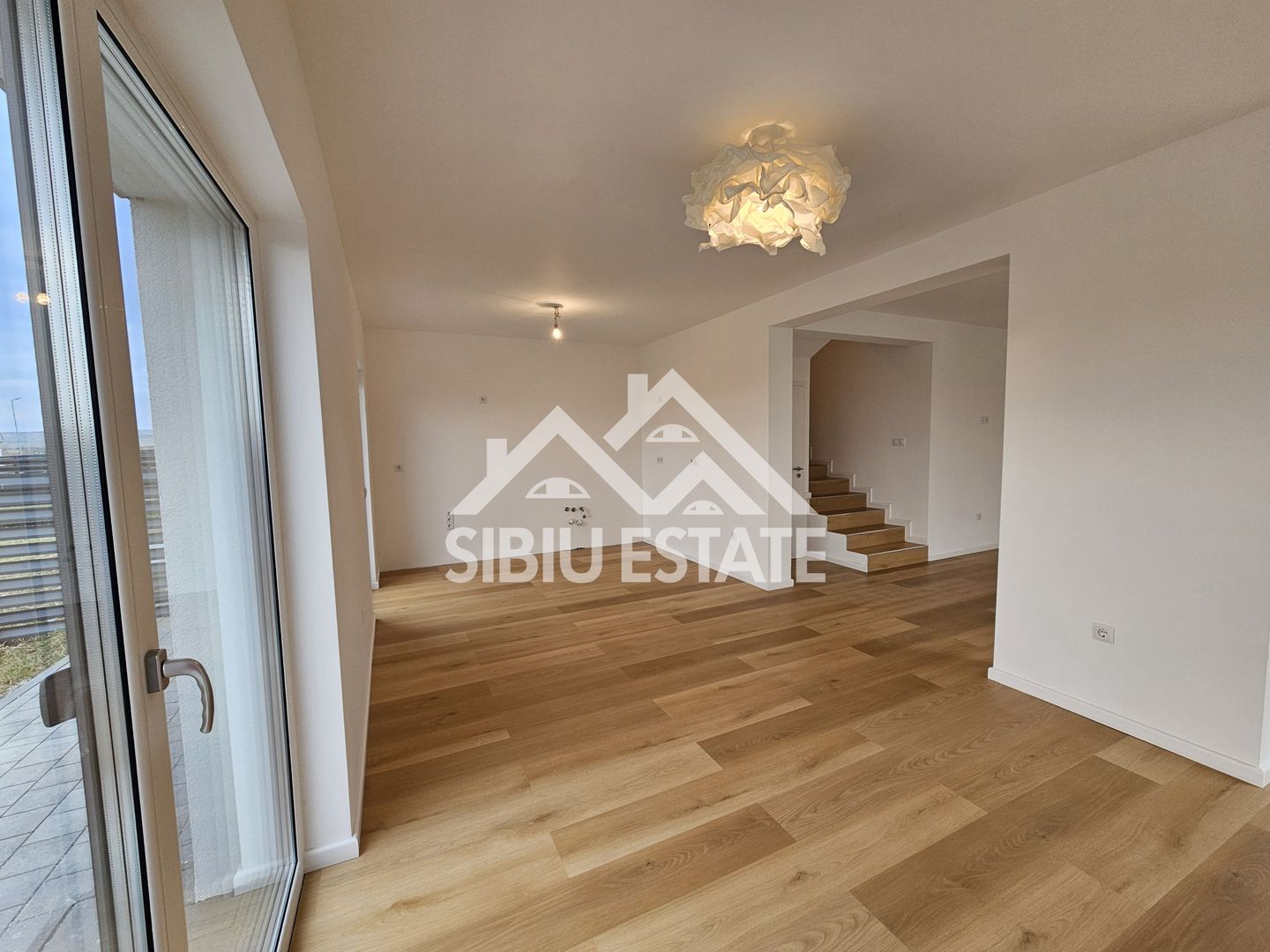 Casa LA CHEIE mutare rapida - Poză 8