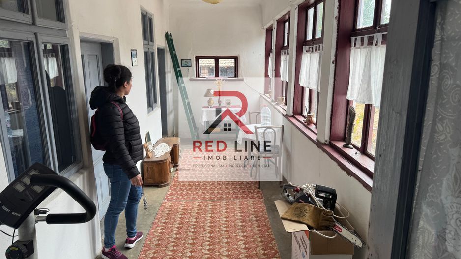 Casă cu anexe de vânzare în Sat Roșiori, Comuna Vânători, jud. Mehedinți - Poză 4