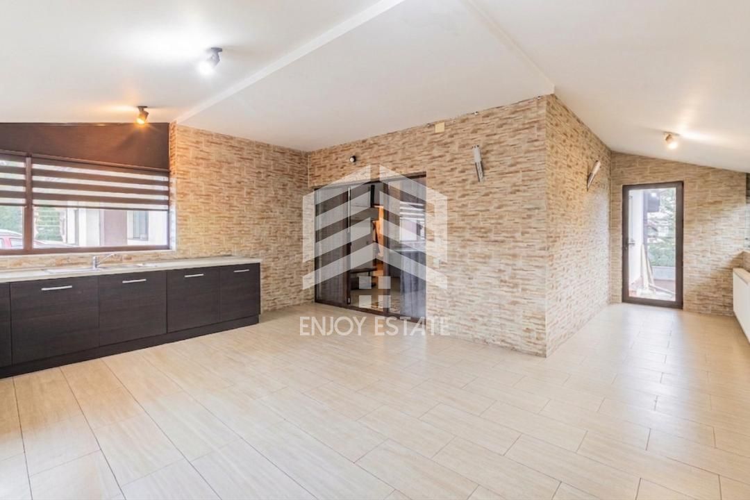 Apartament 4 camere si Curte Proprie | Parcare Inclusă - Poză 11