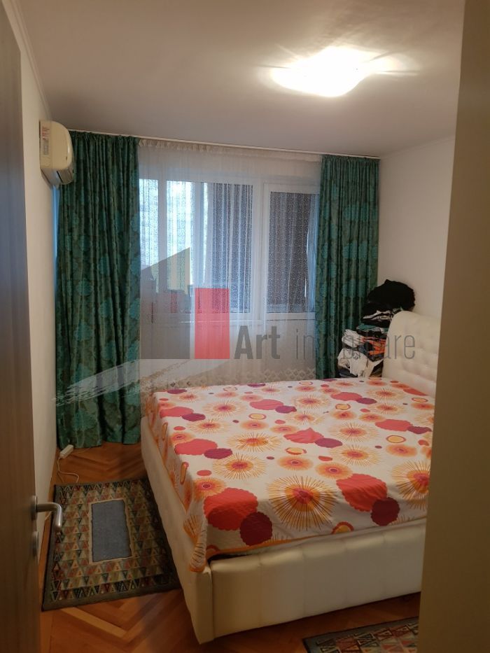 APARTAMENT 3 CAMERE STEFAN CEL MARE - OBOR - Poză 2