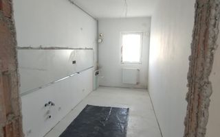 Apartament Decomandat Centrala Proprie Etaj 1 Metalurgiei - Poză 5