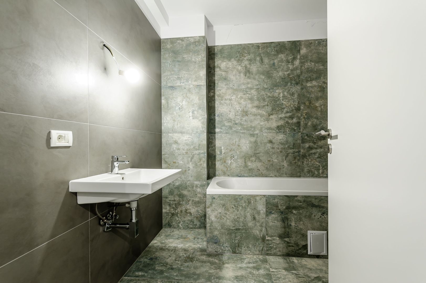 XCity Towers: 3 camere modern, etaj 2, living generos - Poză 9