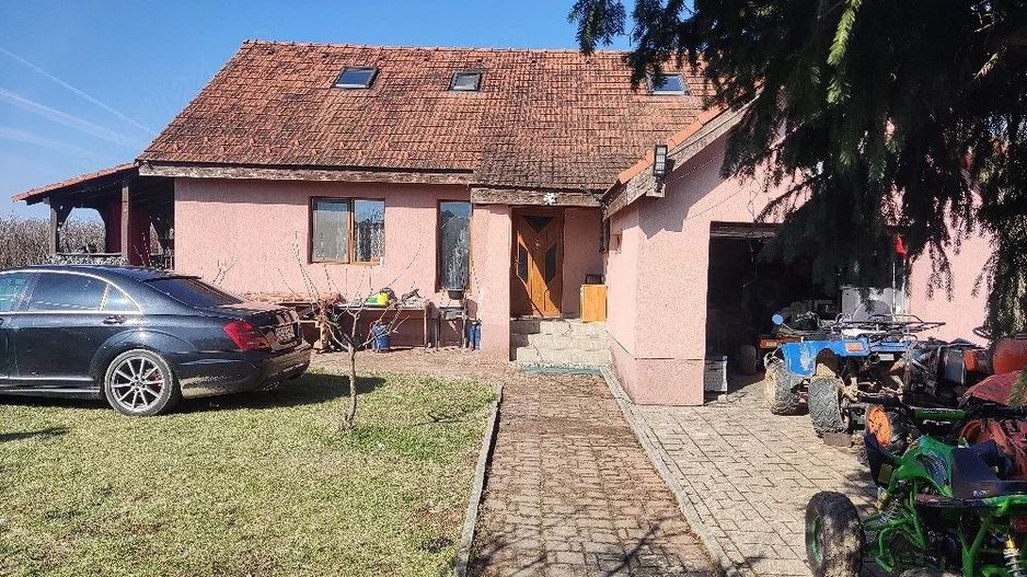 BRASADAS vinde casa cu teren 10 ari in zona Odoreului. - Poză 4