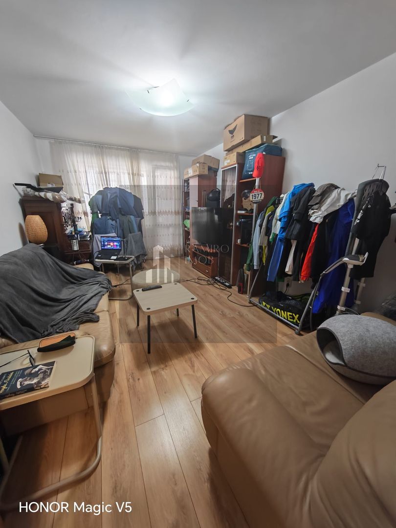 Apartament 3 camere decomandat An 1982 Anvelopat Etaj 1 Titan - Poză 5