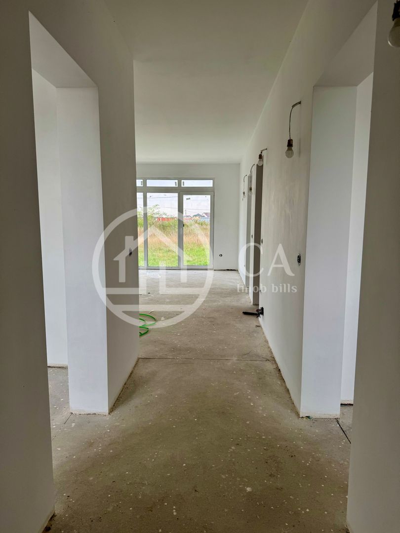 Casă cu 4 camere de vânzare in localitatea Oșorhei, Bihor - Poză 2