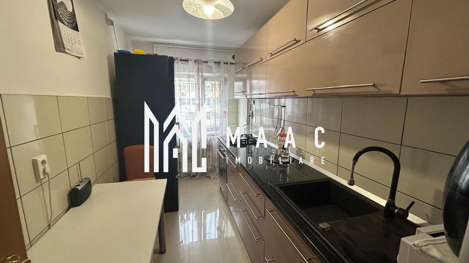 Apartament 3 camere | 2 Băi | Balcon de 5 mp | Lift  | Vasile Aaron - Poză 7