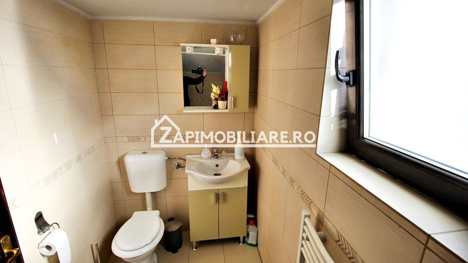 Casa 8 camere,4 bai,482mp,1.100mp teren,2 garaje,0% comision - Poză 13